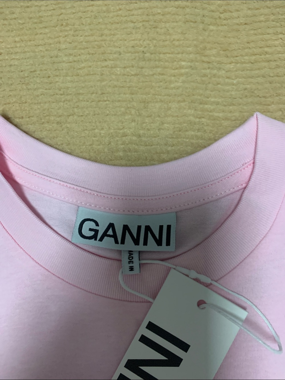 GANNI Pink Cherry Long-Sleeve Graphic Crewneck shirt Tee size Medium - Picture 4 of 6